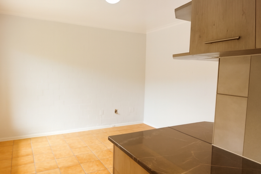 To Let 2 Bedroom Property for Rent in Table View Western Cape